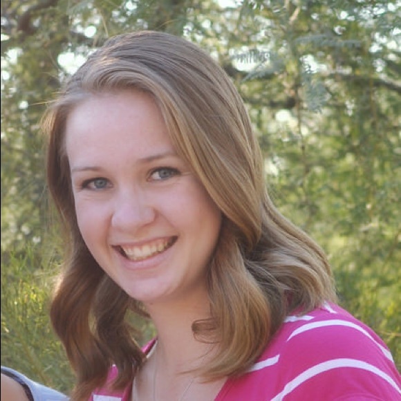 Meet your Posher, Gwen - Picture 1 of 1